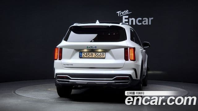 Kia Sorento 2023 — Photo 6/20