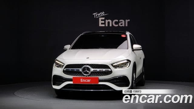 Mercedes-Benz GLA-Class 2020 — ფოტო 3/20