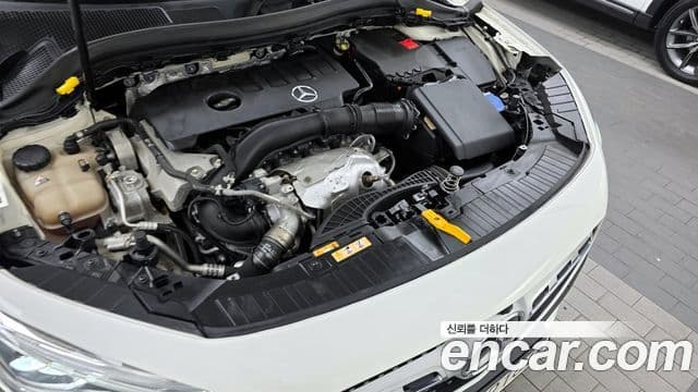 Mercedes-Benz GLA-Class 2020 — ფოტო 6/20