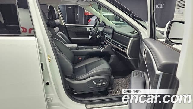 Hyundai Santa Fe 2023 — Фото 11/20