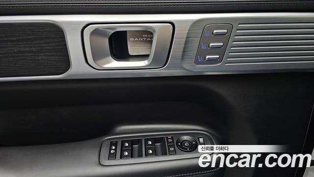 Hyundai Santa Fe 2023 — Фото 17/20