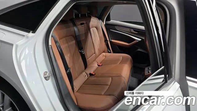 Audi A6 2023 — Photo 10/20