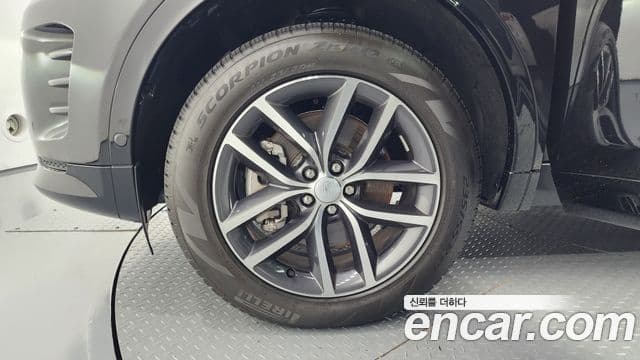 Land Rover Discovery Sport 2024 — ფოტო 5/20