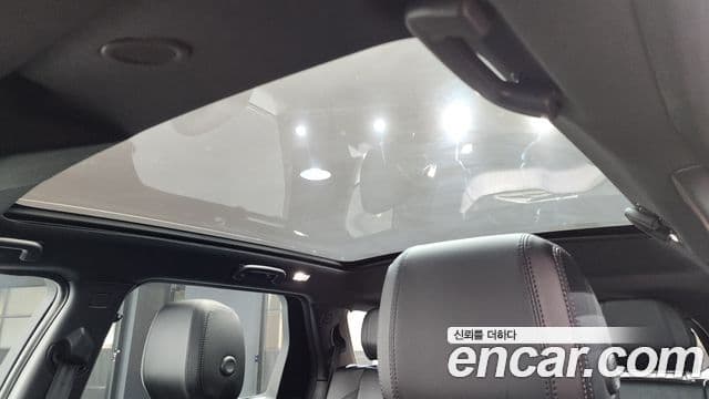 Land Rover Discovery Sport 2024 — ფოტო 17/20