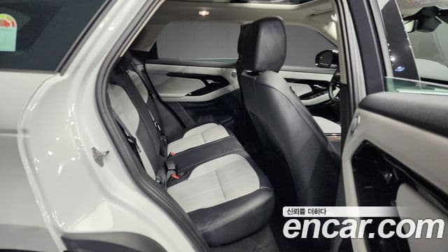 Land Rover Range Rover Evoque 2024 — Şəkil 12/20