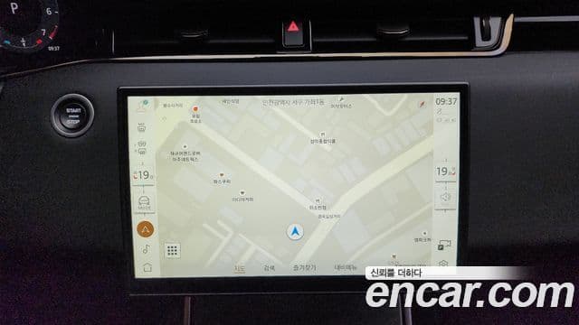 Land Rover Range Rover Evoque 2024 — ფოტო 14/20