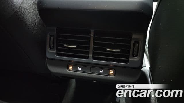 Land Rover Range Rover Evoque 2024 — ფოტო 19/20