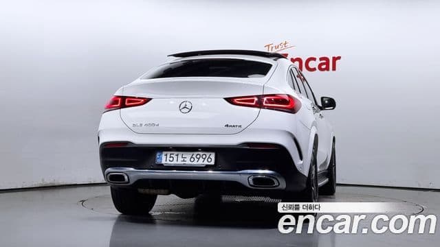Mercedes-Benz GLE-Class 2020 — Фото 4/20