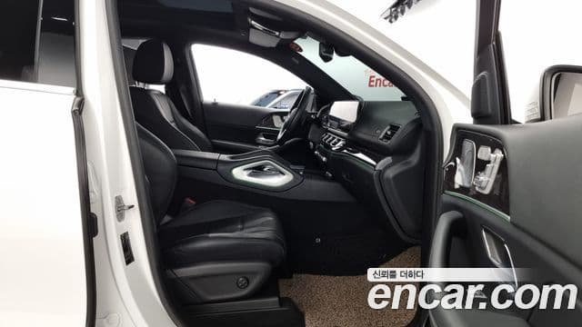 Mercedes-Benz GLE-Class 2020 — Фото 11/20