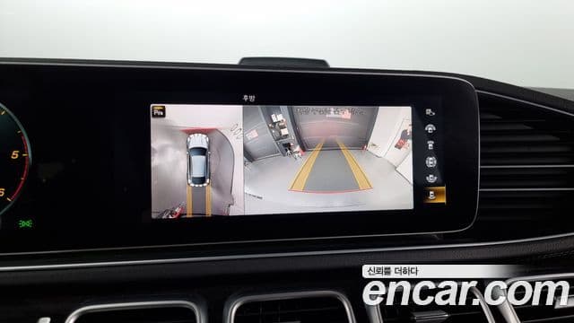 Mercedes-Benz GLE-Class 2020 — ფოტო 15/20