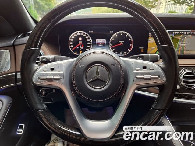 Mercedes-Benz S-Class 2018 — Photo 1/20