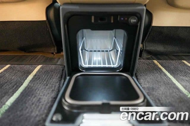 Kia Carnival 2021 — Şəkil 17/20