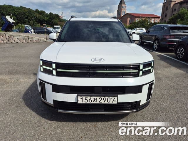 Hyundai Santa Fe 2023 — Photo 1/19
