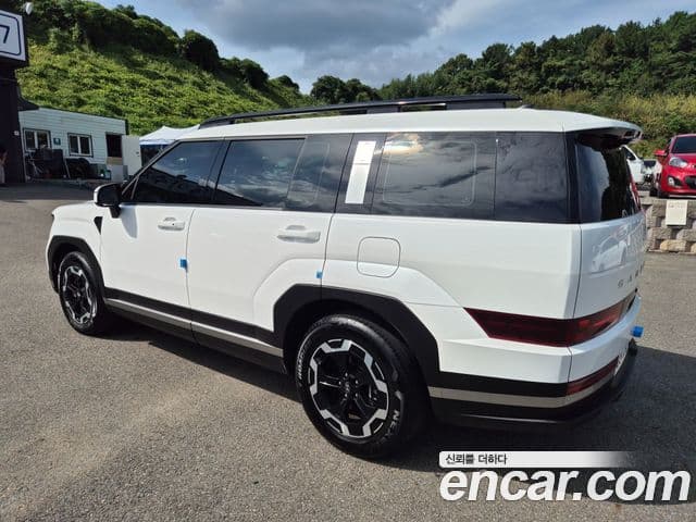 Hyundai Santa Fe 2023 — Photo 5/19