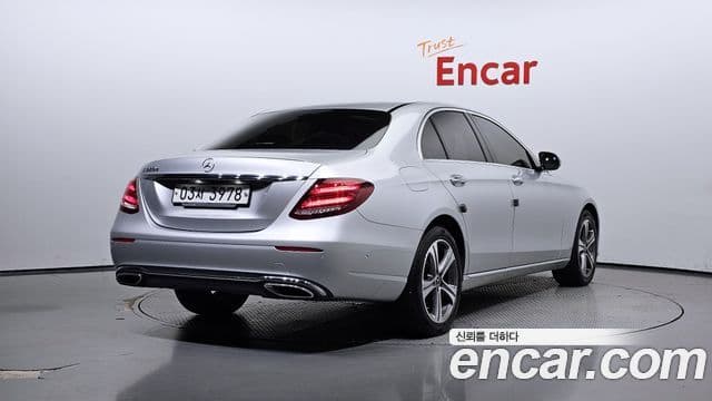 Mercedes-Benz E-Class 2019 — Şəkil 2/20