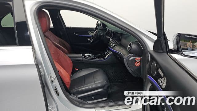 Mercedes-Benz E-Class 2019 — Şəkil 11/20