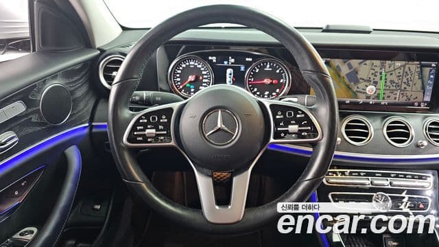Mercedes-Benz E-Class 2019 — Şəkil 13/20