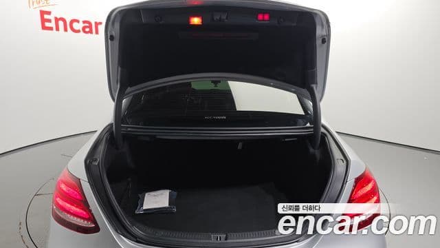 Mercedes-Benz E-Class 2019 — Şəkil 20/20