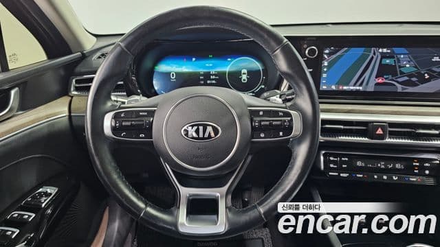 Kia K5 2020 — Photo 8/20