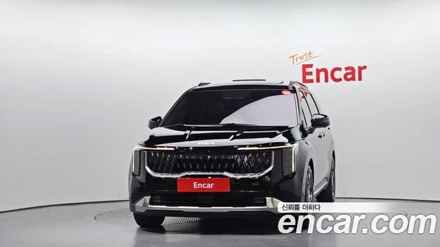 Kia Carnival 2023 — Фото 3/20