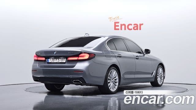 BMW 5 Series 2023 — ფოტო 2/20