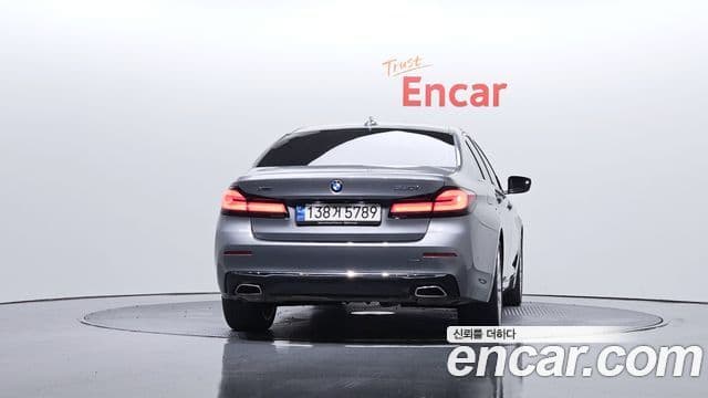 BMW 5 Series 2023 — ფოტო 4/20