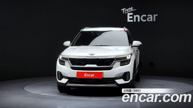 Kia Seltos 2021 — ფოტო 3/20