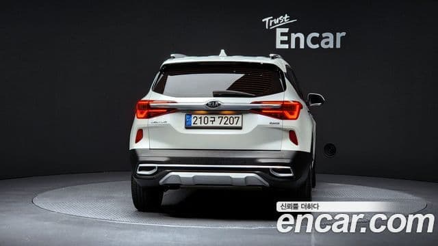 Kia Seltos 2021 — ფოტო 4/20