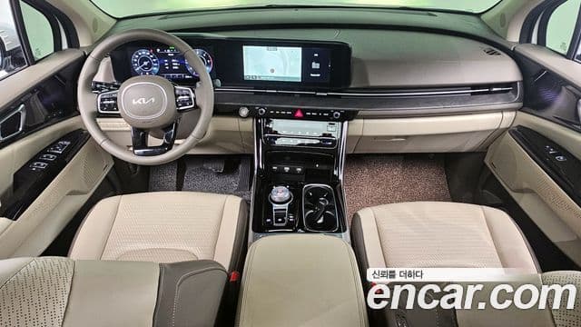Kia Carnival 2023 — Şəkil 7/20