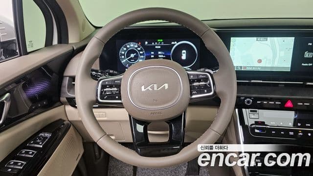 Kia Carnival 2023 — Şəkil 14/20
