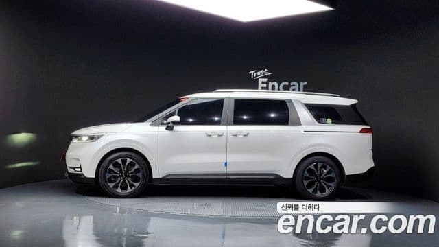Kia Carnival 2020 — ფოტო 3/20