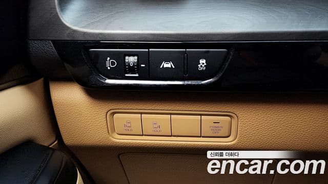 Kia Carnival 2020 — ფოტო 9/20