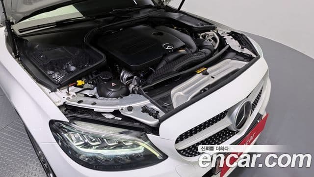 Mercedes-Benz C-Class 2020 — ფოტო 6/20