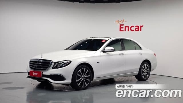 Mercedes-Benz E-Class 2020 — Şəkil 1/20