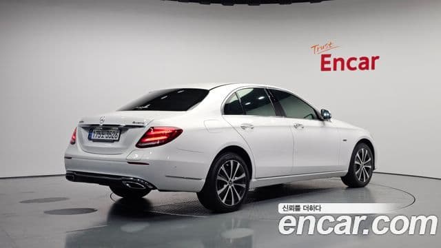 Mercedes-Benz E-Class 2020 — Şəkil 2/20