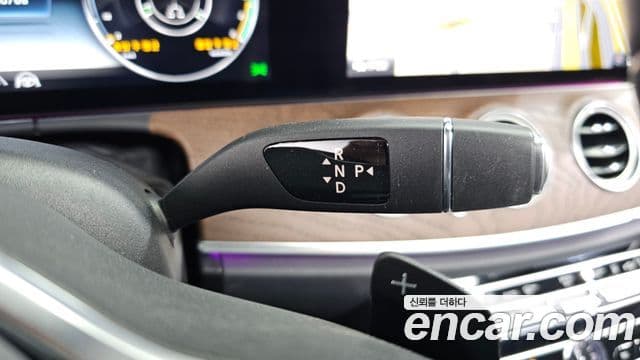 Mercedes-Benz E-Class 2020 — Şəkil 9/20