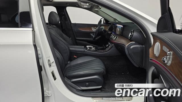 Mercedes-Benz E-Class 2020 — Şəkil 11/20