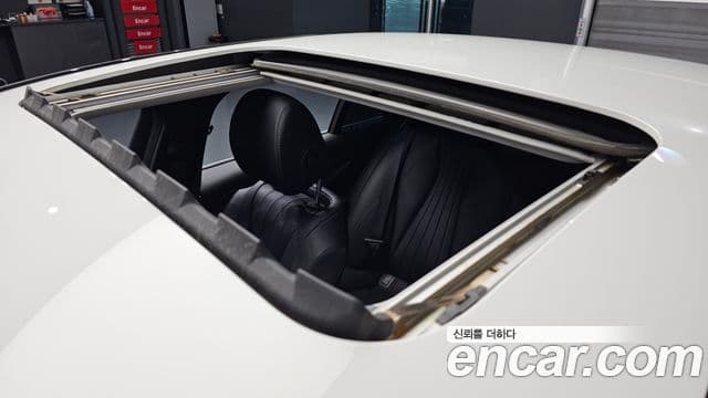 Mercedes-Benz E-Class 2020 — Şəkil 17/20