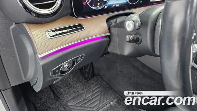 Mercedes-Benz E-Class 2020 — Şəkil 18/20