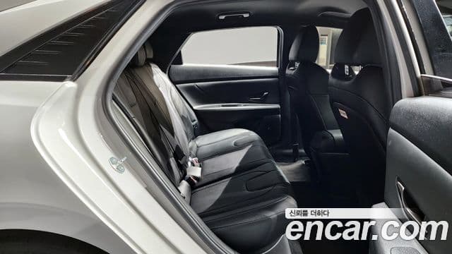 Hyundai Avante 2022 — ფოტო 13/20