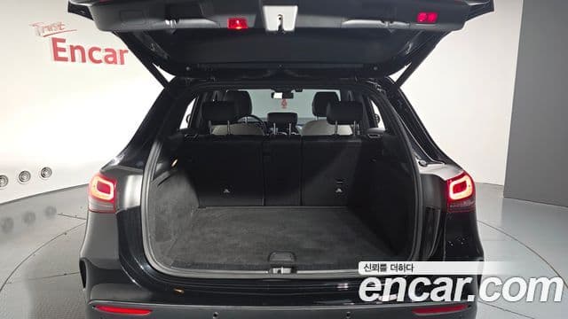 Mercedes-Benz GLA-Class 2020 — ფოტო 12/21
