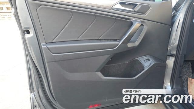 Volkswagen Tiguan Allspace 2023 — Şəkil 13/19