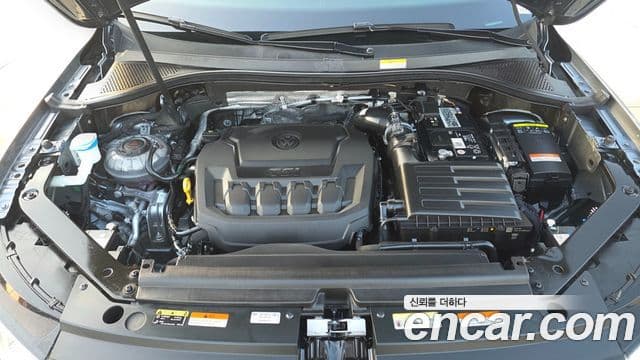 Volkswagen Tiguan Allspace 2023 — Şəkil 18/19
