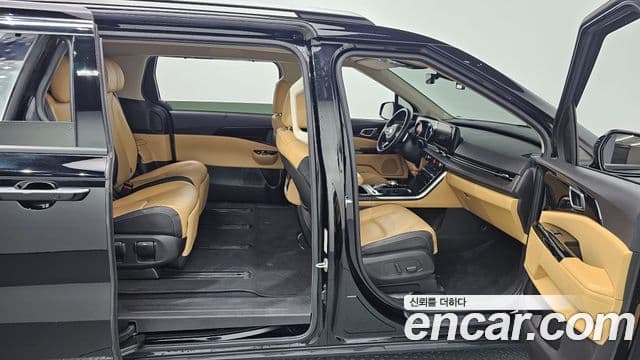Kia Carnival 2020 — ფოტო 12/20
