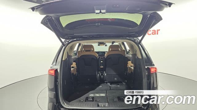 Kia Carnival 2020 — ფოტო 20/20