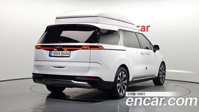 Kia Carnival 2021 — ფოტო 2/20