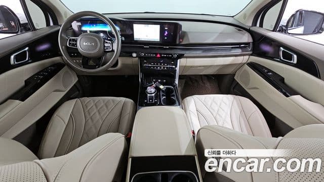 Kia Carnival 2021 — ფოტო 7/20