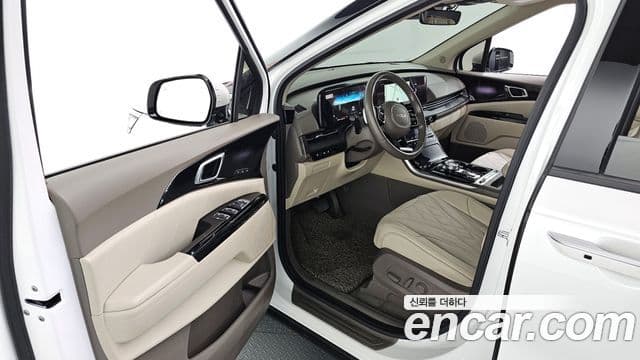 Kia Carnival 2021 — ფოტო 10/20