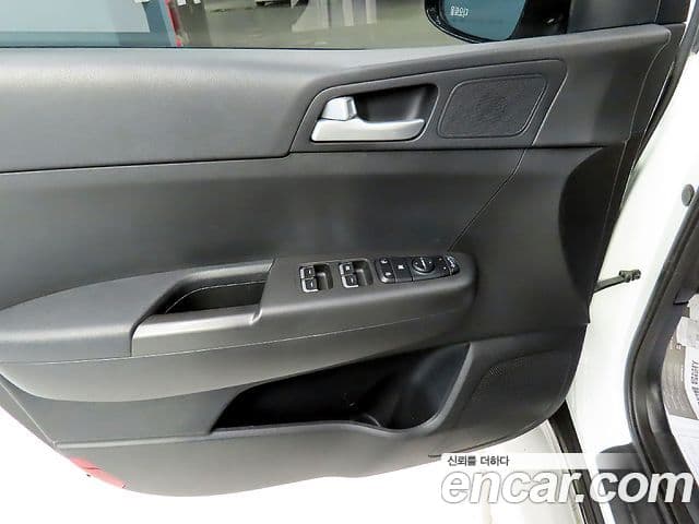 Kia Sportage The Bold 2019 — Şəkil 8/20