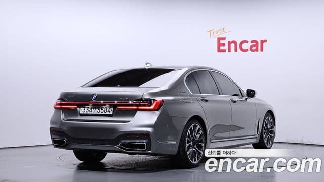 BMW 7 Series 2020 — ფოტო 2/20